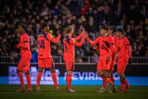 Os craques do Barça comemora a classificação para as oitavas de final da Copa do Rei. / @FCBarcelona_br