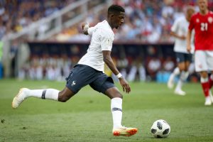 Dembélé com a bola durante a Copa do Mundo da Rússia 2018.