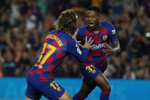 Ansu Fati celebrando um gol contra o Valencia