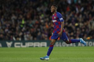Ansu Fati comemora um dos gols que marcou contra o Levante, no Camp Nou, pela Liga Espanhola.