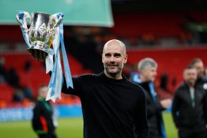 Pep Guardiola com o 29ª troféu da sua carreira com técnico.