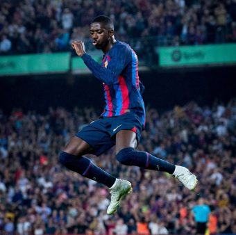Dembélé comemora o golaço marcado contra o Athletic, no Spotify Camp Nou, pela Liga Espanhola. / Twitter: @FCBarcelona_br