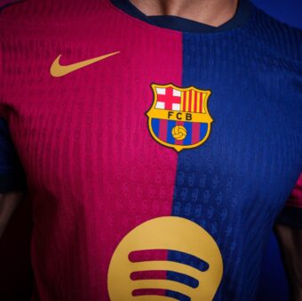 A nova camisa do Barça para a temporada 2024/25. / Foto: Twitter @FCBarcelona_br