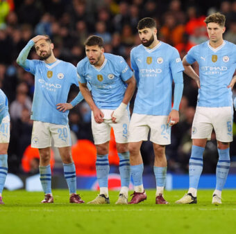 Os jogadores do City após a derrota para o Real Madrid, nas semifinais da Liga dos Campeões 2023/24. / Foto: Mike Egerton