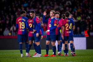 Os craques do Barça comemoram a goleada por 7 a 1 sobre o Valencia, pela LaLiga. / Twitter: @FCBarcelona_br