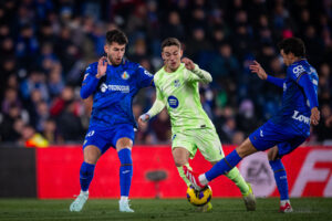Gavi em ação no empate em 1 a 1 contra o Getafe, pela LaLiga. / Twitter @FCBarcelona_br