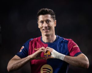 Lewandowski marcou o gol da vitória sobre o rayo e chegou aos 20 na Liga Espanhola / Foto. Ricardo Nogueira
