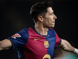 Lewandowski soma até o momento na atual temporada um total de 33 gols em 36 jogos / Ricardo Nogueira