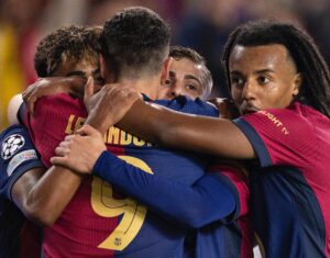 Os craques do Barça comemoram a goleada por 4 a 0 sobre o Borussia Dortmund, pela Champions league. / Ricardo Nogueira