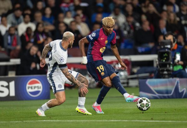 Lamine Yamal foi um dos destaques do Barça 3-3 Inter, pelas semis da Champions League. / Ricardo Nogueira