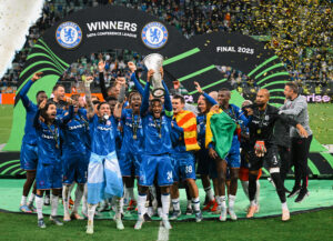 O Chelsea se corrou campeão da Conference League com uma goleada por 4 a 1, de virada, sobre o Betis. / Twitter @ChelseaFC