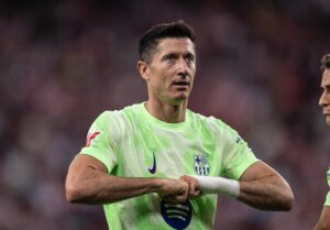Lewandowski alcançou contra o Athletic a marca dos 101 gols com a camisa do Barça. / Ricardo Nogueira