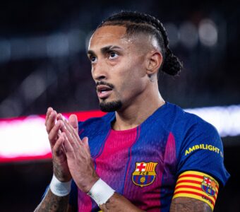 Raphinha, eleito MVP na vitória do Barça por 3 a 1 sobre o Alavés, na LaLiga. / @FCBarcelona_br