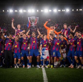 Os craques do Barça comemoram a conquista da 29ª LaLiga da história do clube. / @FCBarcelona_br