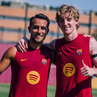 Eric Garcia e Anthony Gordon trainam juntos no último domingo, na CE Joan Gamper. / @FCBarcelona_br